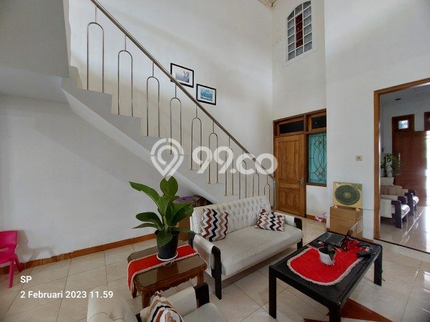 Rumah Strategis area Banguntapan, Bantul, LT 200m² Bangunan 220m² - HARGA NEGO! Rumah Strategis area Banguntapan, Bantul, LT 200m² Bangunan 220m² - HARGA NEGO!