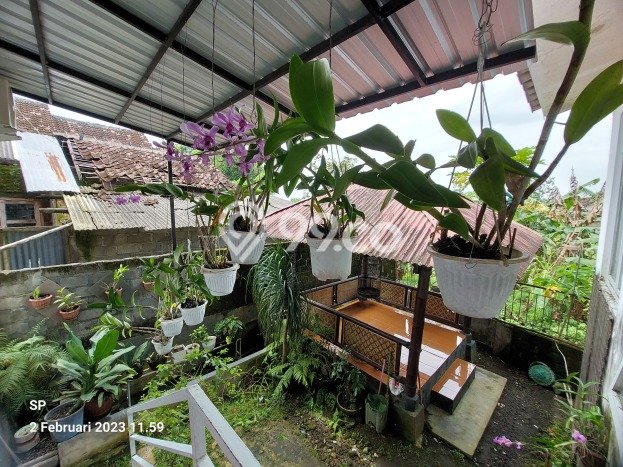 Rumah Strategis area Banguntapan, Bantul, LT 200m² Bangunan 220m² - HARGA NEGO! Rumah Strategis area Banguntapan, Bantul, LT 200m² Bangunan 220m² - HARGA NEGO!