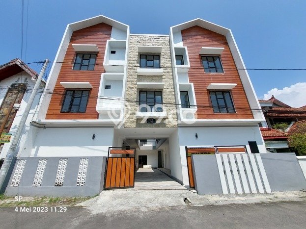 INVESTASI CERDAS! Rumah Exclusive Caturtunggal, Sleman, LT 312m² Luas Bangunan 600m² INVESTASI CERDAS! Rumah Exclusive Caturtunggal, Sleman, LT 312m² Luas Bangunan 600m²