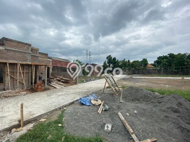 SPECIAL PRICE! Rumah Asri lokasi Banguntapan, Luas 61m² LB 40m² SPECIAL PRICE! Rumah Asri lokasi Banguntapan, Luas 61m² LB 40m²