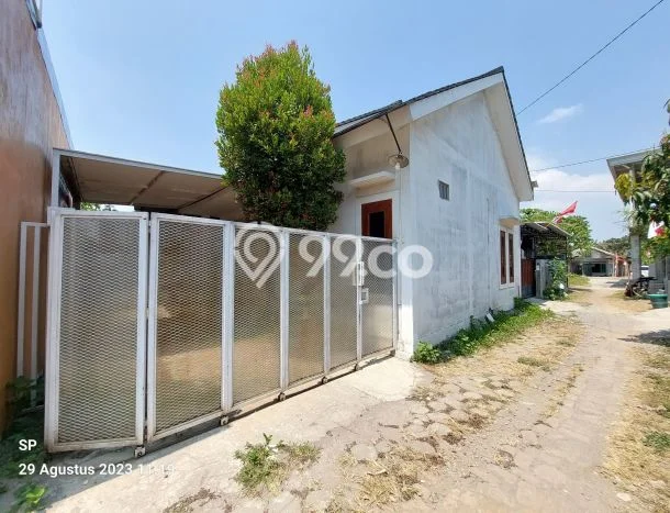 Jual Rumah Harga Miring Godean Punya 3 KT & LT 100m2 Jual Rumah Harga Miring Godean Punya 3 KT & LT 100m2