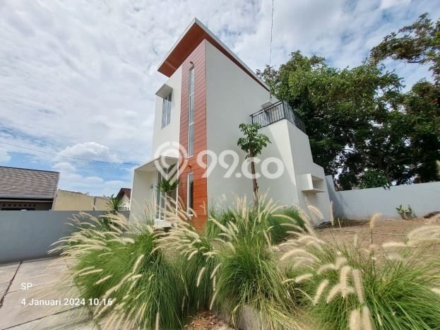 Kesempatan Investasi Rumah 3 KT 2 KM di Lokasi Strategis, Yogyakarta Kesempatan Investasi Rumah 3 KT 2 KM di Lokasi Strategis, Yogyakarta
