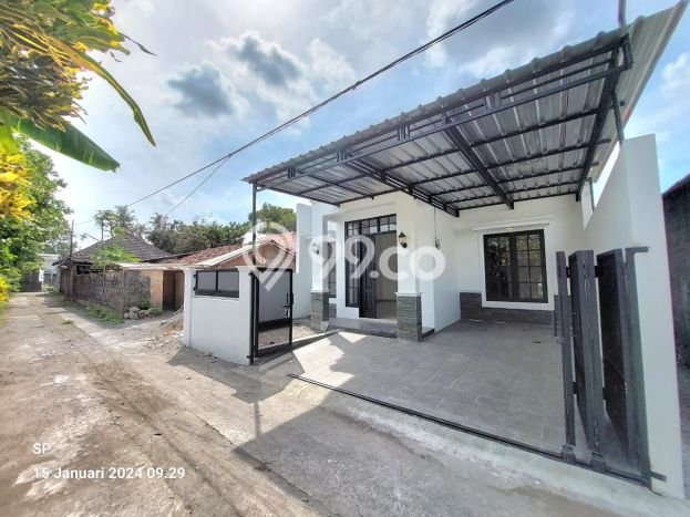 Dijual Rumah 3 Kamar Lokasi Strategis Nyaman dan Strategis di Ngemplak Dijual Rumah 3 Kamar Lokasi Strategis Nyaman dan Strategis di Ngemplak