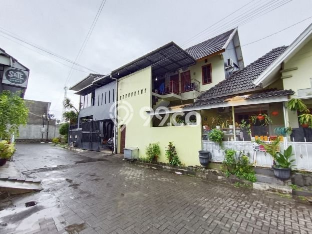 Dijual Rumah 6 Kamar Lokasi Strategis Bagus dan Strategis di Ngaglik Dijual Rumah 6 Kamar Lokasi Strategis Bagus dan Strategis di Ngaglik