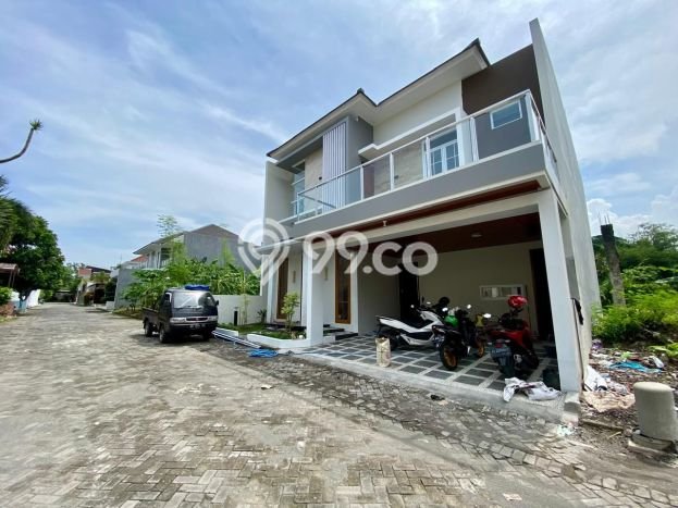 DIJUAL CEPAT! Rumah Modern di Ngaglik, Sleman, Luas 193m2m² LB 300m2m² Bisa Nego! DIJUAL CEPAT! Rumah Modern di Ngaglik, Sleman, Luas 193m2m² LB 300m2m² Bisa Nego!