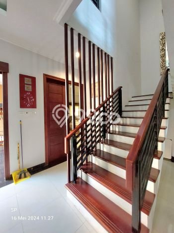 Rumah Elit Modern Siap Huni di Kaliurang Sleman Rumah Elit Modern Siap Huni di Kaliurang Sleman