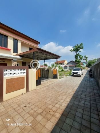 Jual Rumah Bagus Siap Huni LB 118m2 di Banguntapan, Bantul Jual Rumah Bagus Siap Huni LB 118m2 di Banguntapan, Bantul