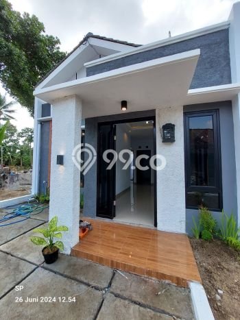 Jual Rumah Harga Miring Seyegan Punya 2 KT & LT 110m2 Jual Rumah Harga Miring Seyegan Punya 2 KT & LT 110m2