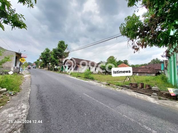 Tanah Strategis Kawasan Ngaglik, Luas 573m², Ideal untuk Investasi Tanah Strategis Kawasan Ngaglik, Luas 573m², Ideal untuk Investasi