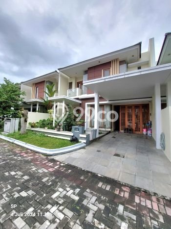Rumah Terawat di Mlati, Sleman, Luas Tanah 210m2m², Luas Bangunan 240m2m² Rumah Terawat di Mlati, Sleman, Luas Tanah 210m2m², Luas Bangunan 240m2m²