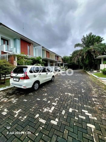 Rumah Terawat di Mlati, Sleman, Luas Tanah 210m2m², Luas Bangunan 240m2m² Rumah Terawat di Mlati, Sleman, Luas Tanah 210m2m², Luas Bangunan 240m2m²