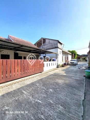Rumah Modern LT 86m² Siap Huni di Kompleks Perumahan Ngemplak, Sleman Rumah Modern LT 86m² Siap Huni di Kompleks Perumahan Ngemplak, Sleman