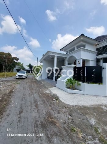Rumah Modern Cantik 3 KT Siap Huni di Ngaglik Rumah Modern Cantik 3 KT Siap Huni di Ngaglik