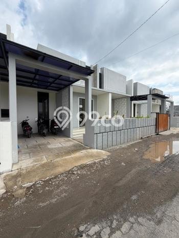 Dijual Rumah Strategis Bagus Punya 2 KT di Berbah Sleman SHM Dijual Rumah Strategis Bagus Punya 2 KT di Berbah Sleman SHM
