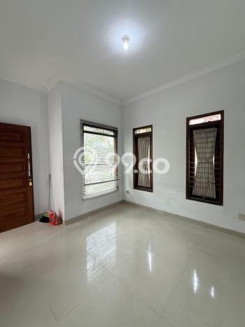Jual Rumah Bagus Siap Huni LB 330m2 di Sewon, Bantul Jual Rumah Bagus Siap Huni LB 330m2 di Sewon, Bantul