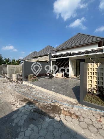 For Sale Rumah 3 Kamar Lokasi Ideal Bagus dan Strategis di Ngemplak For Sale Rumah 3 Kamar Lokasi Ideal Bagus dan Strategis di Ngemplak