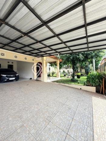 Dijual Rumah Premium dengan Fasilitas Sekitar Komplit di Depok, Sleman Dijual Rumah Premium dengan Fasilitas Sekitar Komplit di Depok, Sleman
