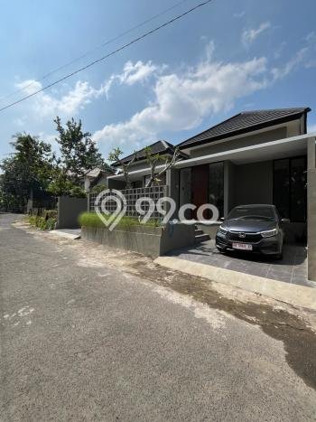 Rumah Modern LT 85m² Siap Huni di Kompleks Cluster Sleman, Sleman Rumah Modern LT 85m² Siap Huni di Kompleks Cluster Sleman, Sleman