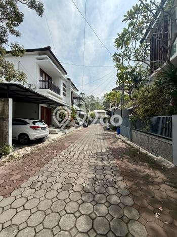 Rumah Modern Cantik 3 KT Bisa Langsung Pindah di Banguntapan Rumah Modern Cantik 3 KT Bisa Langsung Pindah di Banguntapan