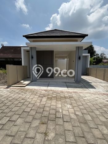 Rumah Strategis Modern Lb 50m2 di Kalasan, Sleman Rumah Strategis Modern Lb 50m2 di Kalasan, Sleman
