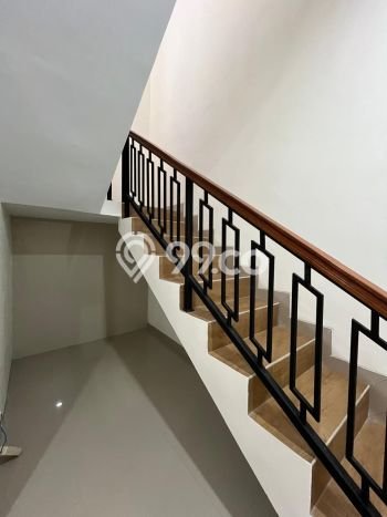 Kesempatan Investasi 3 Kamar Tidur dan 3 Kamar Mandi di Kalasan, Dekat Pusat Kota, Sleman Kesempatan Investasi 3 Kamar Tidur dan 3 Kamar Mandi di Kalasan, Dekat Pusat Kota, Sleman
