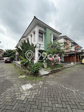 Jual Rumah Bagus Siap Huni LB 330m2 di Sewon, Bantul Jual Rumah Bagus Siap Huni LB 330m2 di Sewon, Bantul