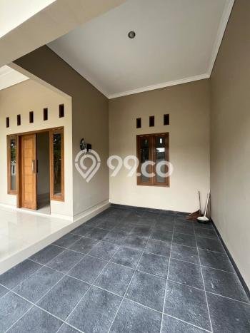 Rumah Modern Cantik 3 KT Bisa Langsung Pindah di Kalasan Rumah Modern Cantik 3 KT Bisa Langsung Pindah di Kalasan