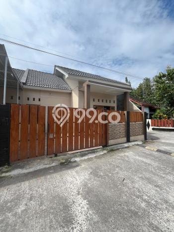HOT DEAL! Rumah Berkualitas di Kalasan, Sleman, Luas 101m² LB 80m² HOT DEAL! Rumah Berkualitas di Kalasan, Sleman, Luas 101m² LB 80m²