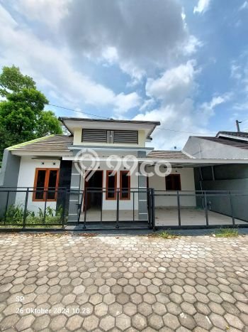 Hunian Cantik Minimalis Lb 70m2 di Ngemplak, Sleman Hunian Cantik Minimalis Lb 70m2 di Ngemplak, Sleman