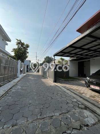 For Sale Rumah 3 Kamar Lokasi Ideal Nyaman dan Strategis di Depok For Sale Rumah 3 Kamar Lokasi Ideal Nyaman dan Strategis di Depok