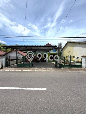 Rumah Modern Cantik 8 Kamar Siap Huni di Piyungan Rumah Modern Cantik 8 Kamar Siap Huni di Piyungan