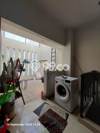 Siap Huni Hunian Elit 6 Kamar di Depok Dekat ke Mana Saja Siap Huni Hunian Elit 6 Kamar di Depok Dekat ke Mana Saja