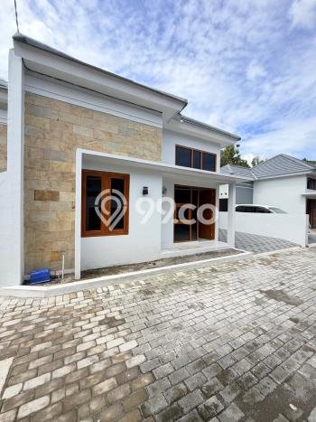 For Sale Rumah 2 Kamar Lokasi Strategis Nyaman dan Strategis di Kasihan For Sale Rumah 2 Kamar Lokasi Strategis Nyaman dan Strategis di Kasihan