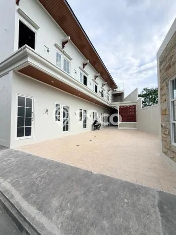 Dijual Kost Strategis di Depok, Sleman 16 KT, 16 KM, Luas Bangunan 280m2 Dijual Kost Strategis di Depok, Sleman 16 KT, 16 KM, Luas Bangunan 280m2