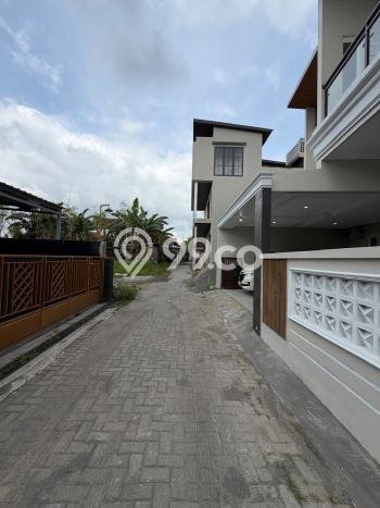 Rumah Modern Minimalis 4 KT Bisa Langsung Pindah di Kalasan Rumah Modern Minimalis 4 KT Bisa Langsung Pindah di Kalasan