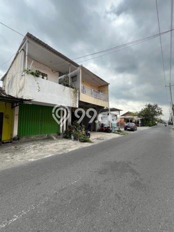 Dijual! Ruko di Condong Catur Sleman LT 50m2 / LB 90m2 Kawasan Strategis Dijual! Ruko di Condong Catur Sleman LT 50m2 / LB 90m2 Kawasan Strategis