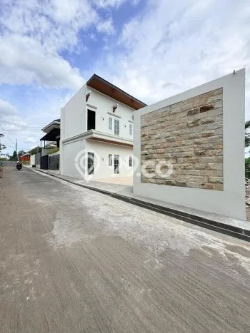 Dijual Kost Strategis di Depok, Sleman 16 KT, 16 KM, Luas Bangunan 280m2 Dijual Kost Strategis di Depok, Sleman 16 KT, 16 KM, Luas Bangunan 280m2