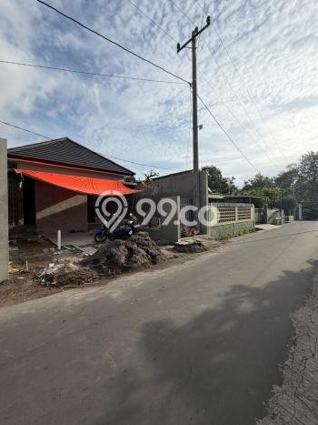 Dijual Cepat Rumah Favorit Siap Huni LB 120m2 di Kalasan, Sleman Dijual Cepat Rumah Favorit Siap Huni LB 120m2 di Kalasan, Sleman