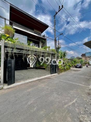 HUNIAN PILIHAN! Rumah di Ngaglik, LT 116m² Bangunan 160m² HUNIAN PILIHAN! Rumah di Ngaglik, LT 116m² Bangunan 160m²