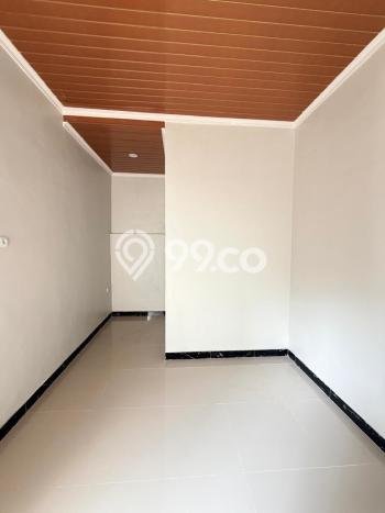 Dijual Kost Strategis di Depok, Sleman 16 KT, 16 KM, Luas Bangunan 280m2 Dijual Kost Strategis di Depok, Sleman 16 KT, 16 KM, Luas Bangunan 280m2