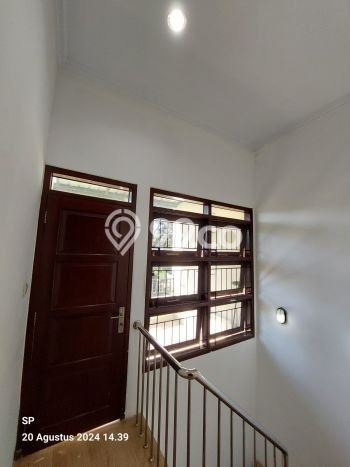 For Sale Rumah 5 Kamar Lokasi Strategis Nyaman dan Strategis di Banguntapan For Sale Rumah 5 Kamar Lokasi Strategis Nyaman dan Strategis di Banguntapan