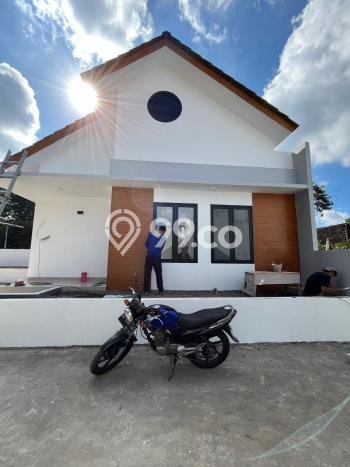Rumah area Ngaglik, Sleman, Luas 104m2m² Bangunan 45m2m² - INVESTASI TERBAIK! Rumah area Ngaglik, Sleman, Luas 104m2m² Bangunan 45m2m² - INVESTASI TERBAIK!