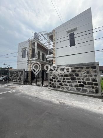 Siap Huni Rumah Mewah 20 Kamar di Ngaglik Dekat ke Mana Pun Siap Huni Rumah Mewah 20 Kamar di Ngaglik Dekat ke Mana Pun