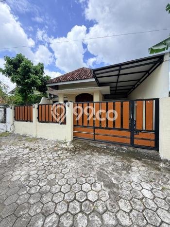 Dijual Cepat Rumah Favorit Siap Huni LB 200m2 di Berbah, Sleman Dijual Cepat Rumah Favorit Siap Huni LB 200m2 di Berbah, Sleman