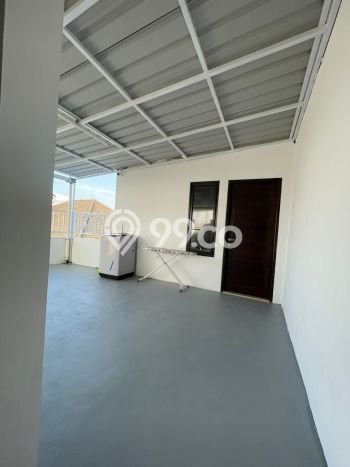 Unit Kost Dijual di Depok dengan 30 Kamar Tidur & Luas Bangunan 770m2 Unit Kost Dijual di Depok dengan 30 Kamar Tidur & Luas Bangunan 770m2