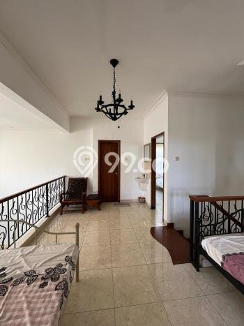 HUNIAN BERKELAS! Rumah Premium Depok, Sleman, LT 300m2m² LB 300m2m² HUNIAN BERKELAS! Rumah Premium Depok, Sleman, LT 300m2m² LB 300m2m²