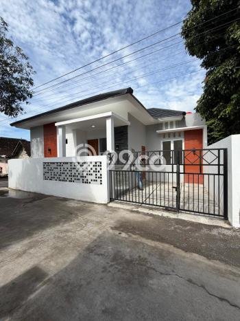 Rumah Modern Cantik 3 Kamar Siap Huni di Berbah Rumah Modern Cantik 3 Kamar Siap Huni di Berbah