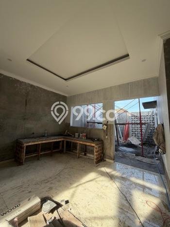 Dijual Rumah 5 Kamar Lokasi Ideal Bagus dan Strategis di Kalasan Dijual Rumah 5 Kamar Lokasi Ideal Bagus dan Strategis di Kalasan