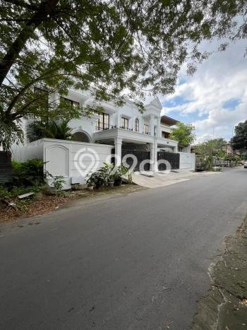 Rumah Strategis area Gamping, Sleman, Luas 222m² LB 280m² - HARGA NEGO! Rumah Strategis area Gamping, Sleman, Luas 222m² LB 280m² - HARGA NEGO!