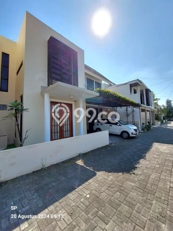Dijual Hunian Rumah Terawat 4 Kamar di Maguwoharjo, Yogyakarta Dijual Hunian Rumah Terawat 4 Kamar di Maguwoharjo, Yogyakarta